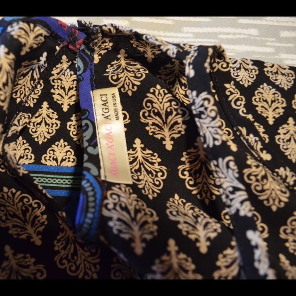 Blouse - Picture 2 of 4